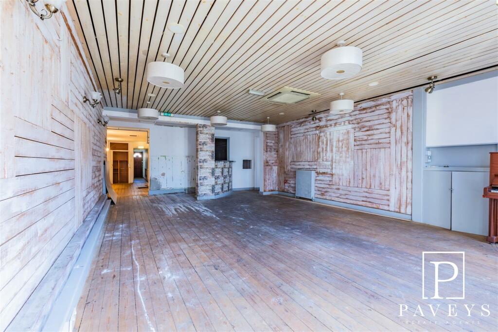 Additional image 12 of Connaught Avenue, Frinton-On-Sea