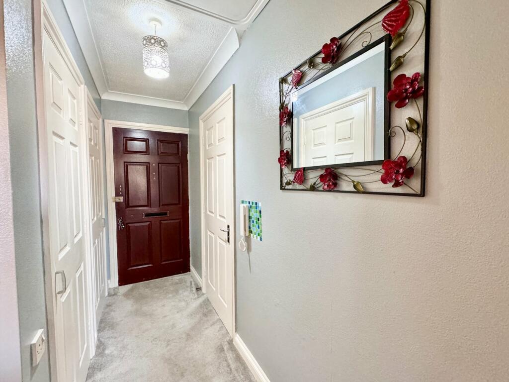 Additional image 8 of Louise Close, Walton on the Naze, CO14