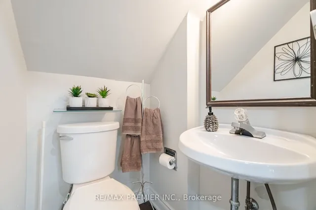 Additional image 35 of 14 Capstan Crt