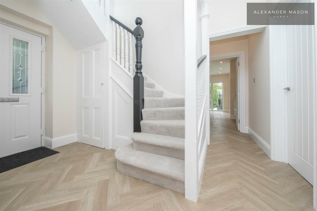 Additional image 7 of Ashlyns Road, Frinton-On-Sea