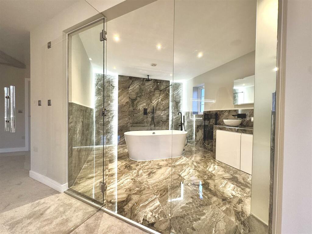 Additional image 19 of New Builds @ Mangapp Chase, Burnham-On-Crouch