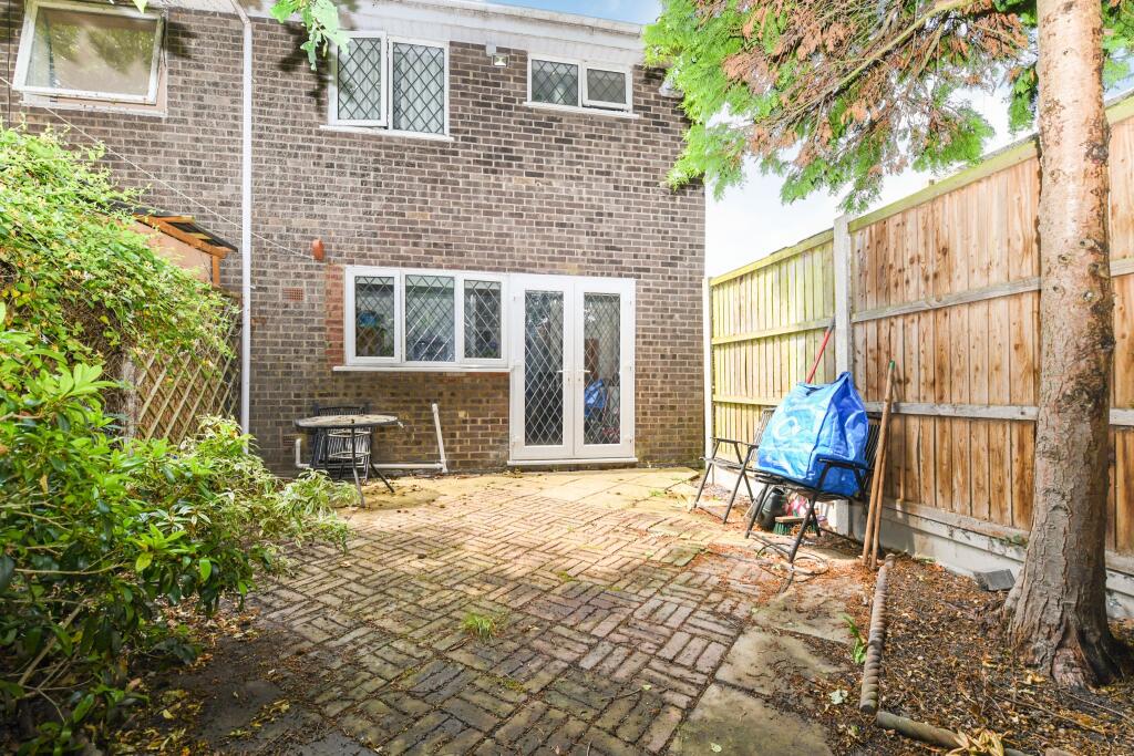 Additional image 10 of Wistaria Close, Pilgrims Hatch, Brentwood, Essex, CM15