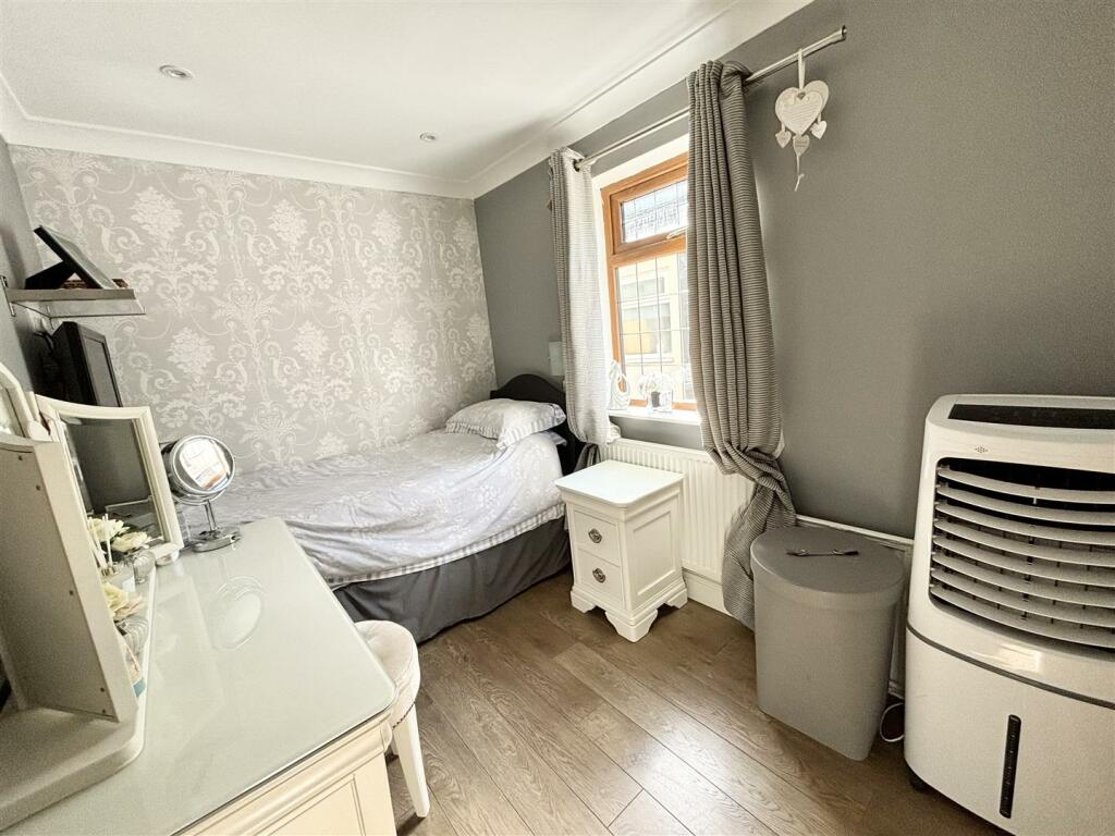 Additional image 31 of Thorndon Avenue, West Horndon, Brentwood