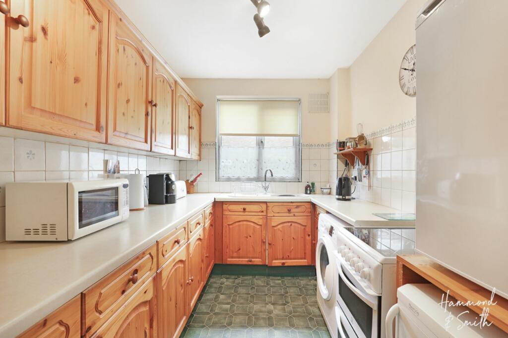 Additional image 7 of Cedar Court, Epping, CM16