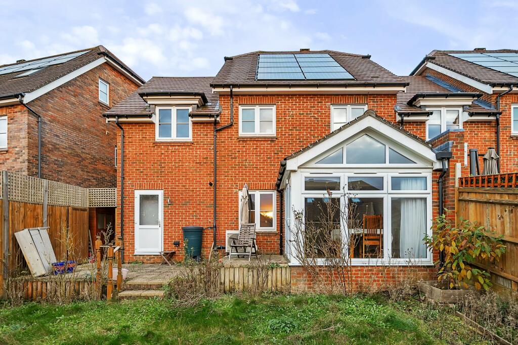 Additional image 4 of Willow Mews, Caterham, CR3