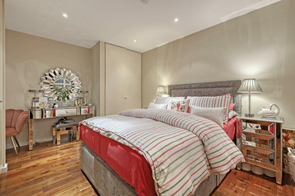 Additional image 19 of Piercing Hill, Theydon Bois,