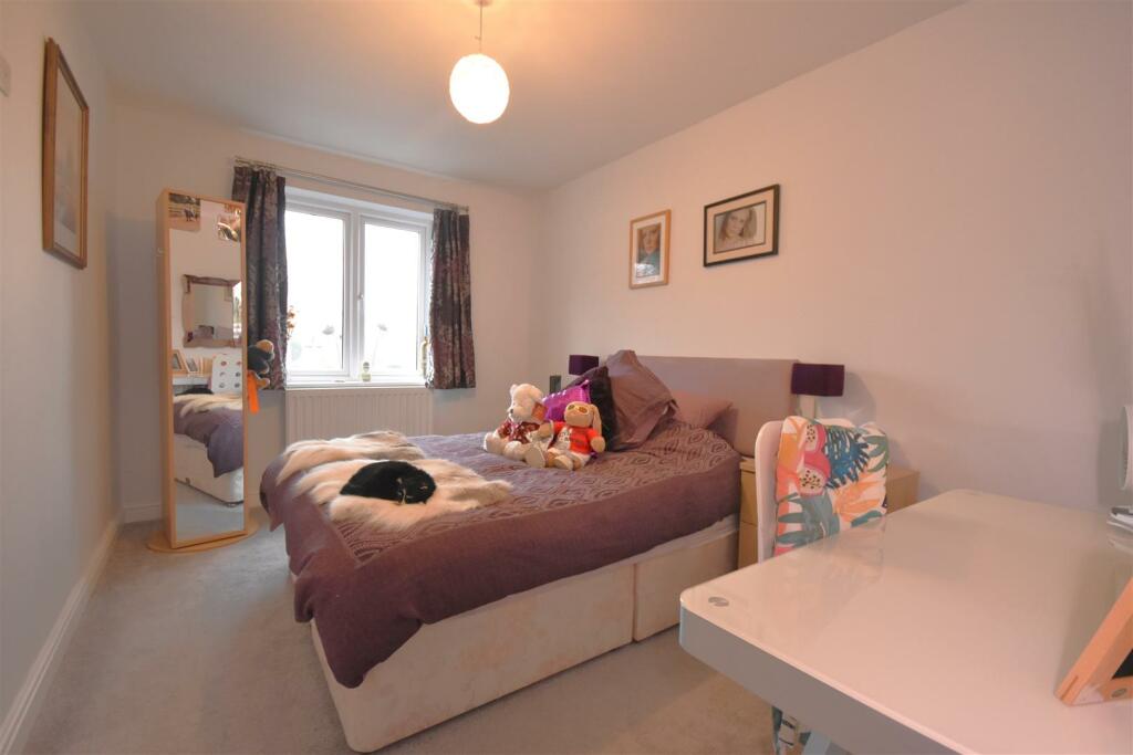 Additional image 11 of Meadow Lane, Willaston, Neston