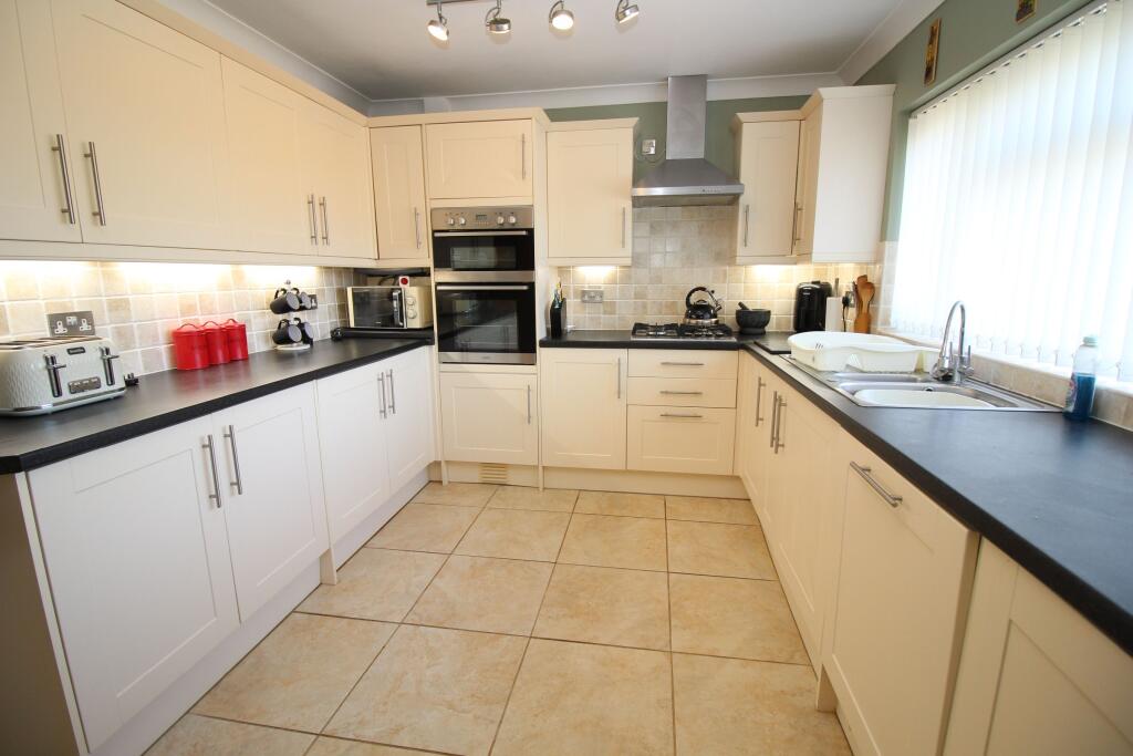 Additional image 14 of Manor Way, Holland-on-Sea