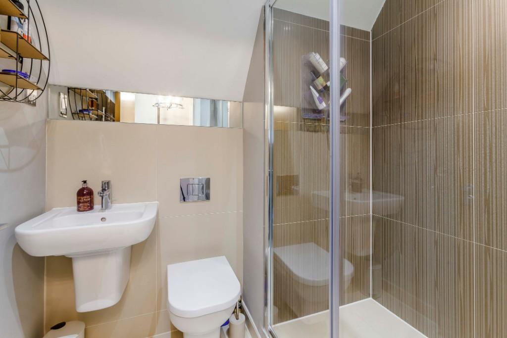 Additional image 9 of Roof Garden Apartment, The Galleries, Brentwood