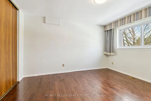 Additional image 38 of 44 Chester Le Blvd Unit 6