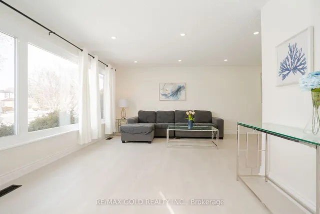 Additional image 5 of 327 Balmoral Dr