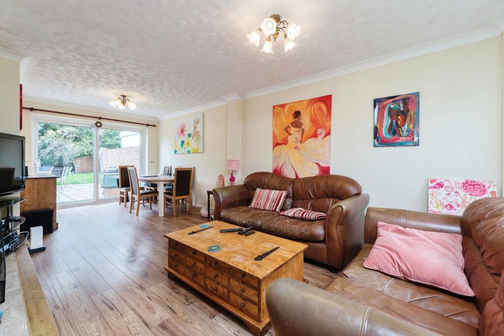 Additional image 15 of Richland Avenue, Coulsdon, CR5