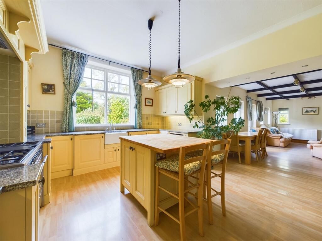 Additional image 15 of Pantasaph