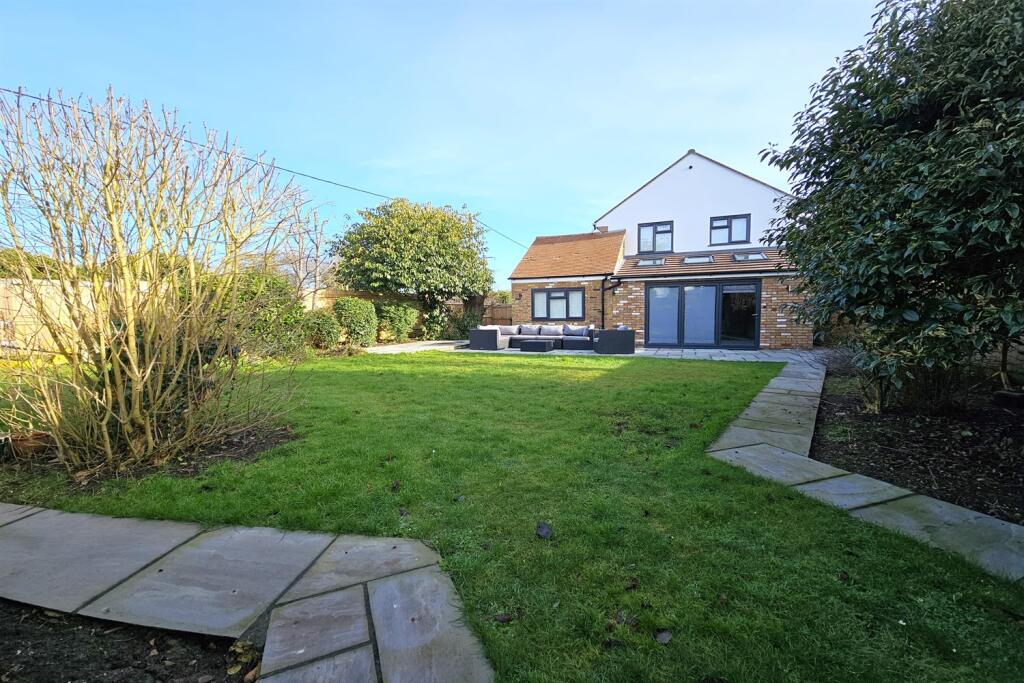 Additional image 18 of Leyfields, Rayne, Braintree, CM77