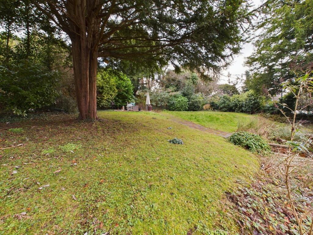 Additional image 11 of Coulsdon Road, Coulsdon