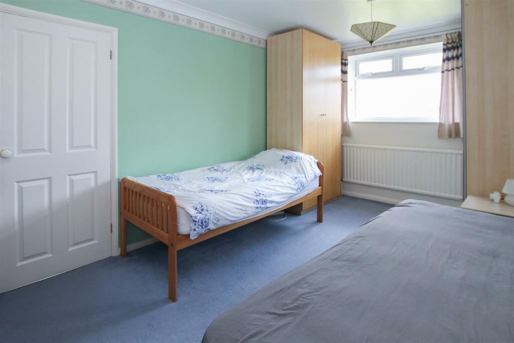 Additional image 16 of Kiln Field, Hook End, Brentwood