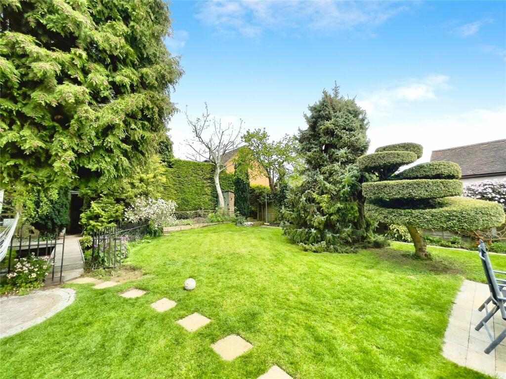 Additional image 23 of Priory Avenue, Old Harlow, Essex, CM17