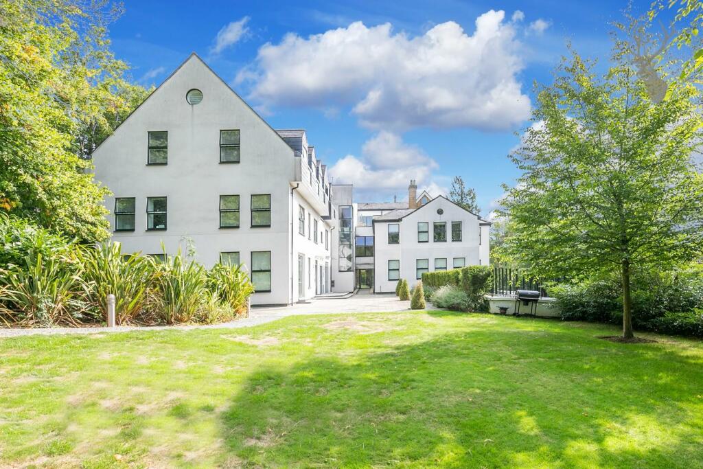 Additional image 21 of Piercing Hill, Theydon Bois,