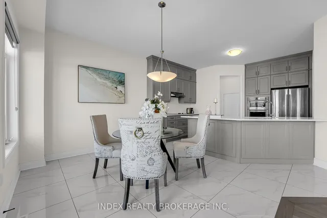 Additional image 11 of 17 Duxbury Rd