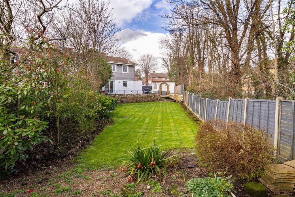Additional image 26 of Centre Drive, Epping