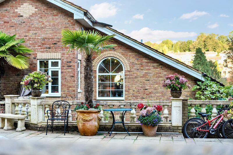 Additional image 5 of Caterham Valley