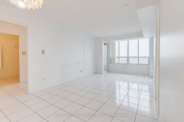 Additional image 5 of 28 Empress Ave Unit 1011