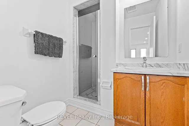 Additional image 19 of 92 Goldenlight Circ Unit 11