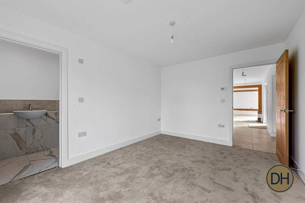 Additional image 17 of Quince Hall Farm, Chelmsford Road, Blackmore, Essex CM4