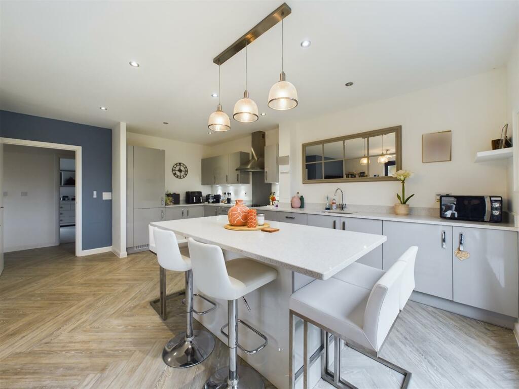 Additional image 5 of Iron Railway Close, Coulsdon