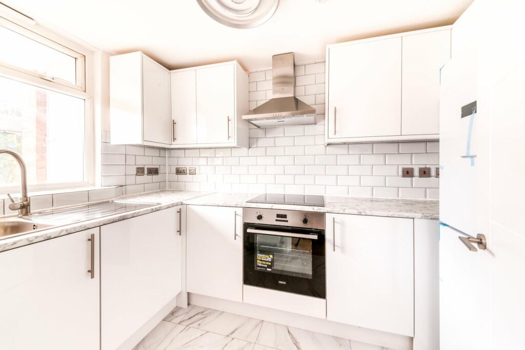 Additional image 3 of Greenside Road, Croydon, CR0