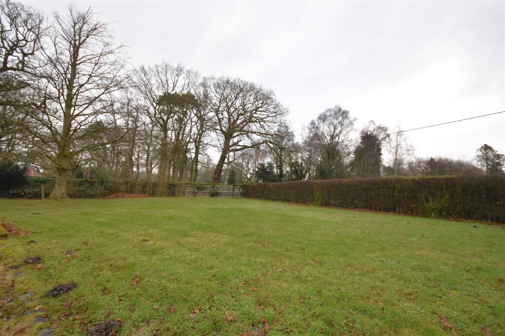 Additional image 24 of Dunstan Lane, Burton, Neston