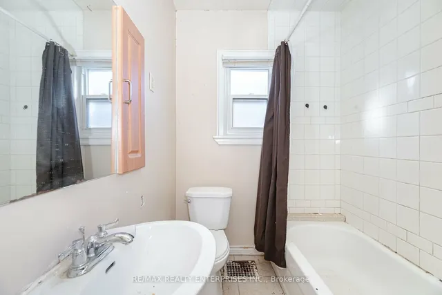 Additional image 13 of 166 Hay Ave