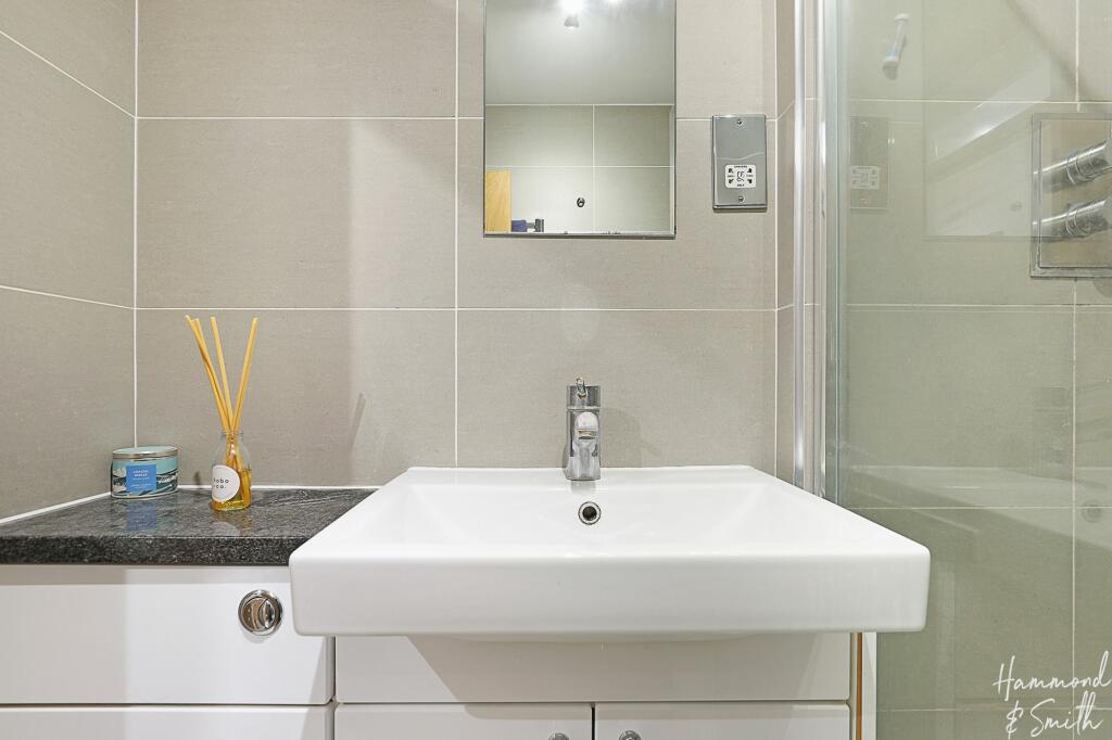 Additional image 8 of Station Approach, Theydon Bois, CM16