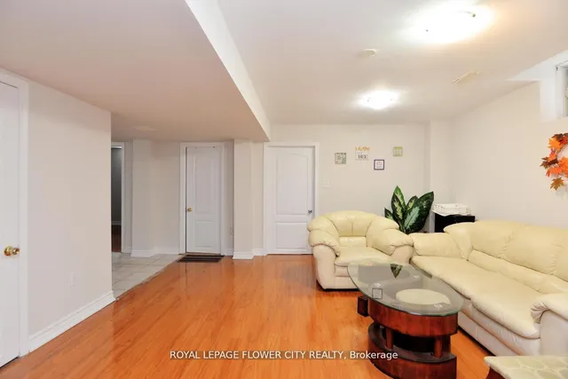 Additional image 31 of 19 Flatbush Lane