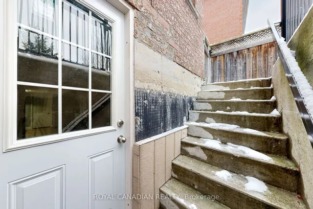 Additional image 39 of 11 Revelstoke Pl