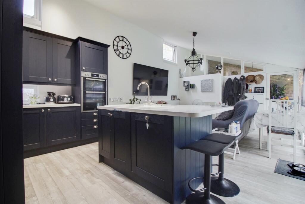 Additional image 2 of Charters Cross, HARLOW