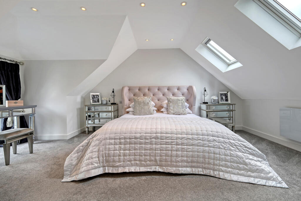 Additional image 15 of Marks Farm Lane, Rettendon Common