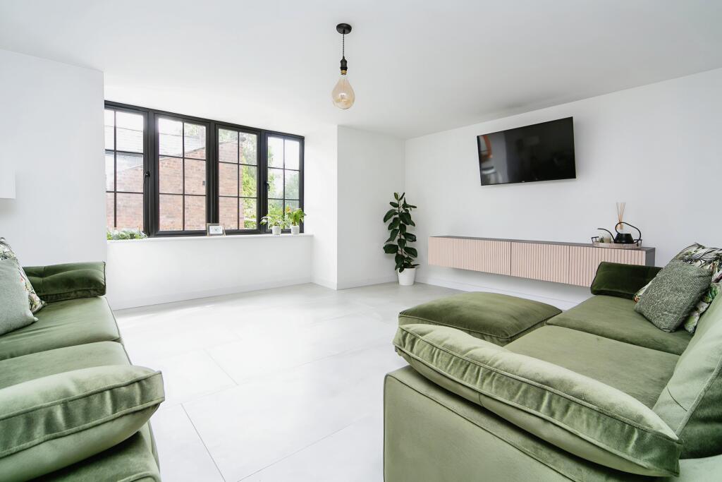 Additional image 8 of Chester Road, Ellesmere Port, CH66