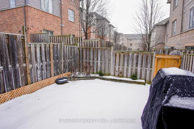 Additional image 28 of 19 Cedar Lake Cres