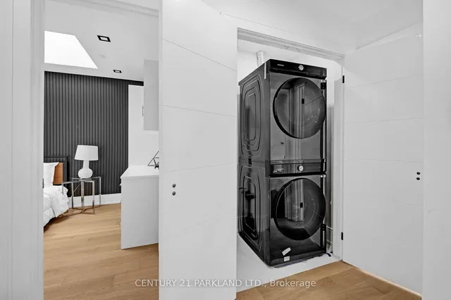 Additional image 30 of 978 Carlaw Ave