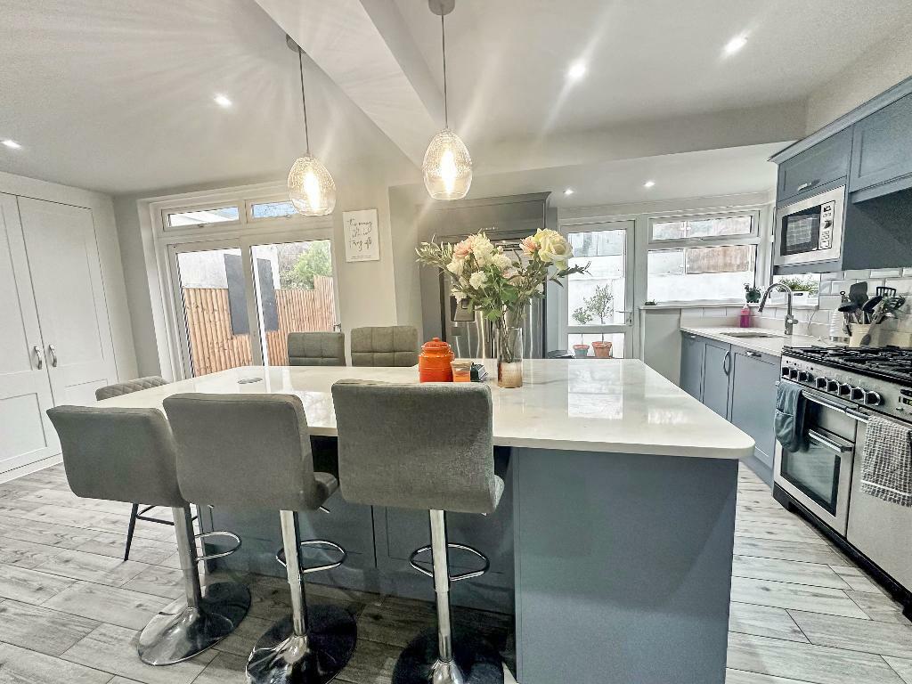 Additional image 8 of Farm Fields, Sanderstead, CR2 0HQ