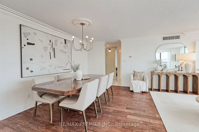 Additional image 11 of 40 Richview Rd Unit 1503