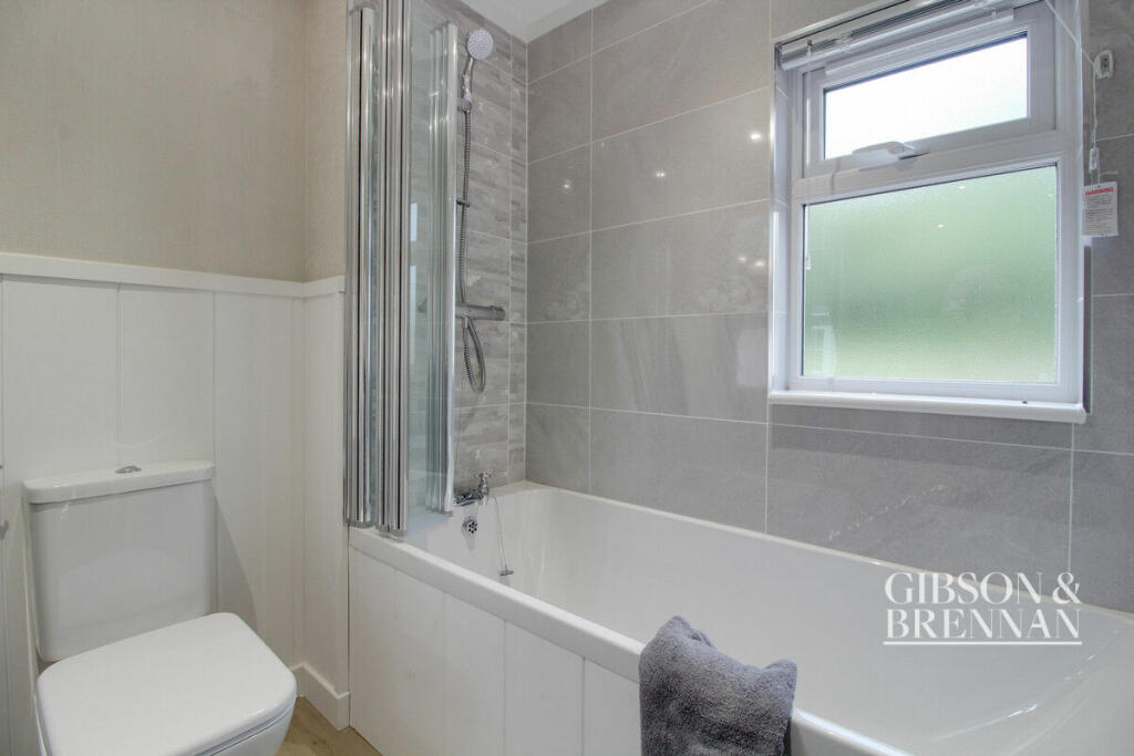 Additional image 16 of Hawkswood Road, Billericay, CM11