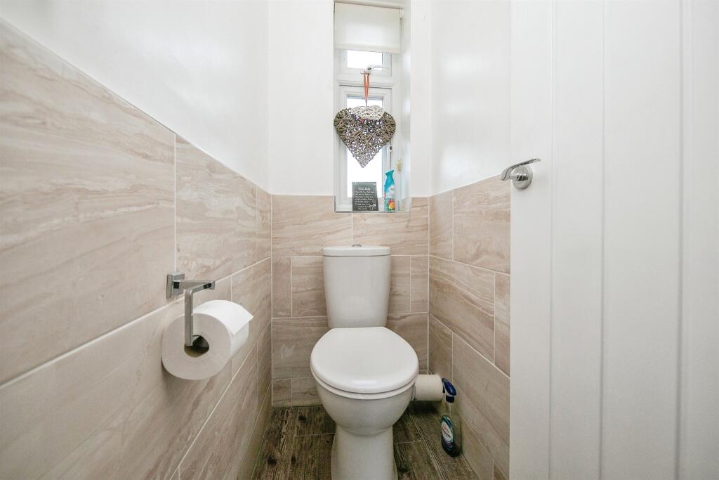 Additional image 14 of Gilderdale Close, Colchester