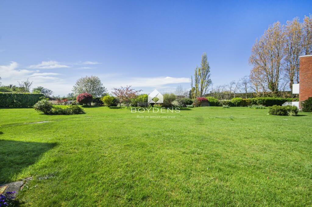 Additional image 11 of LINKSIDE, FRINTON-ON-SEA