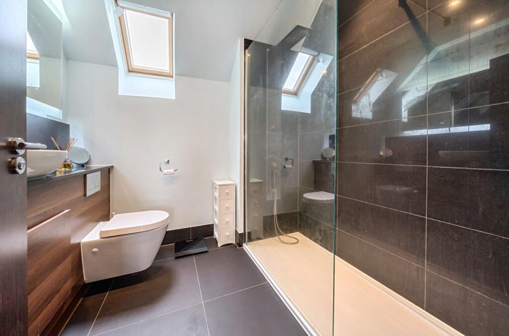 Additional image 12 of Elm Gardens, Mountnessing, CM15