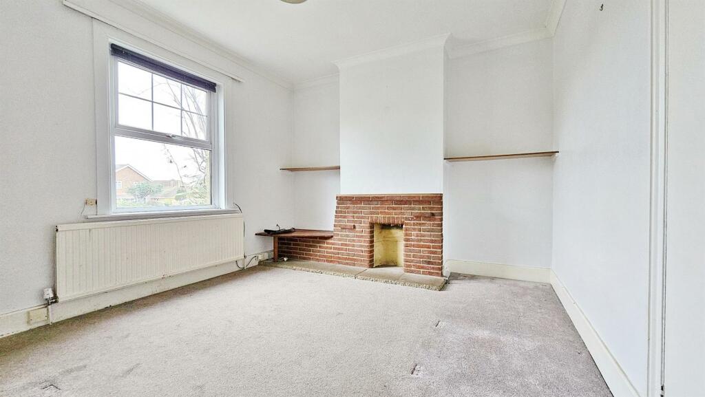 Additional image 6 of Kirby Road, Walton On The Naze