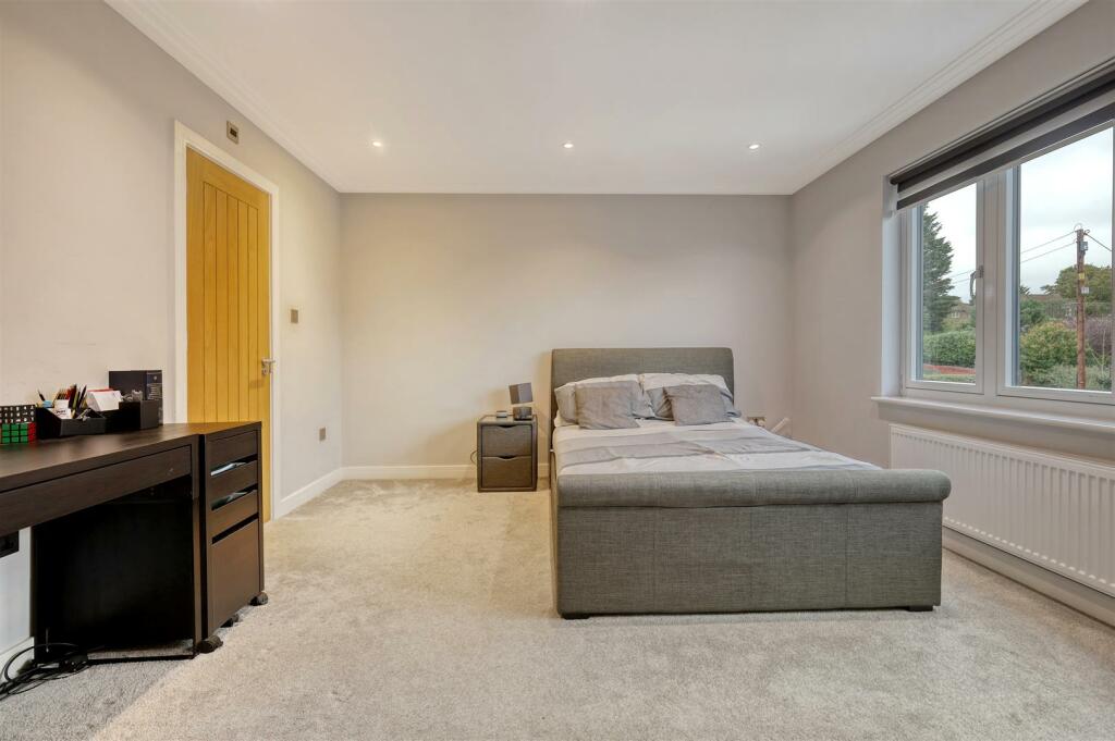 Additional image 30 of Noak Hill Close, Billericay, Essex