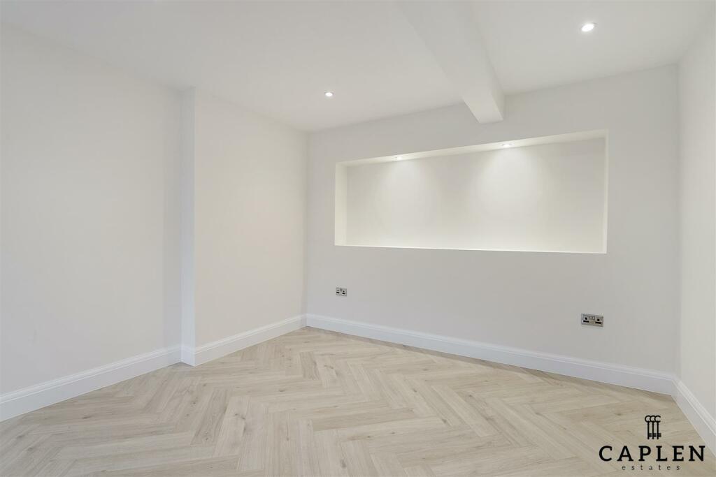 Additional image 8 of Coopers Hill, Ongar