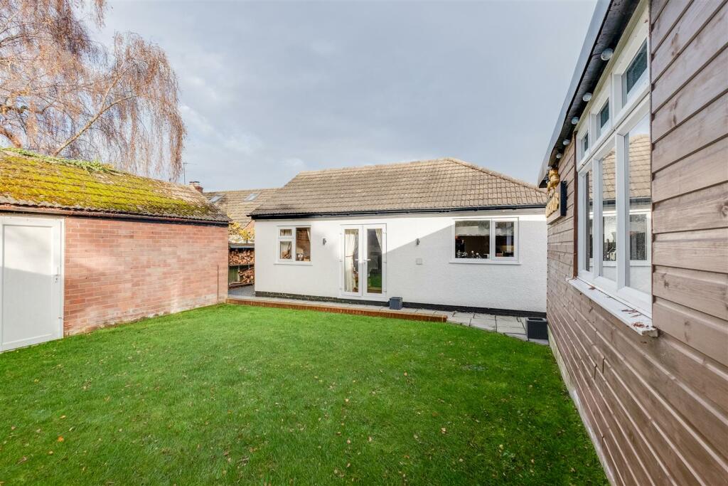 Additional image 25 of Victoria Road, Little Neston